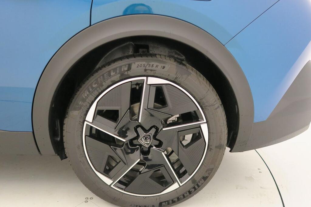 Peugeot 408 GT PLUG-IN HYBRID 180 E-EAT8 25