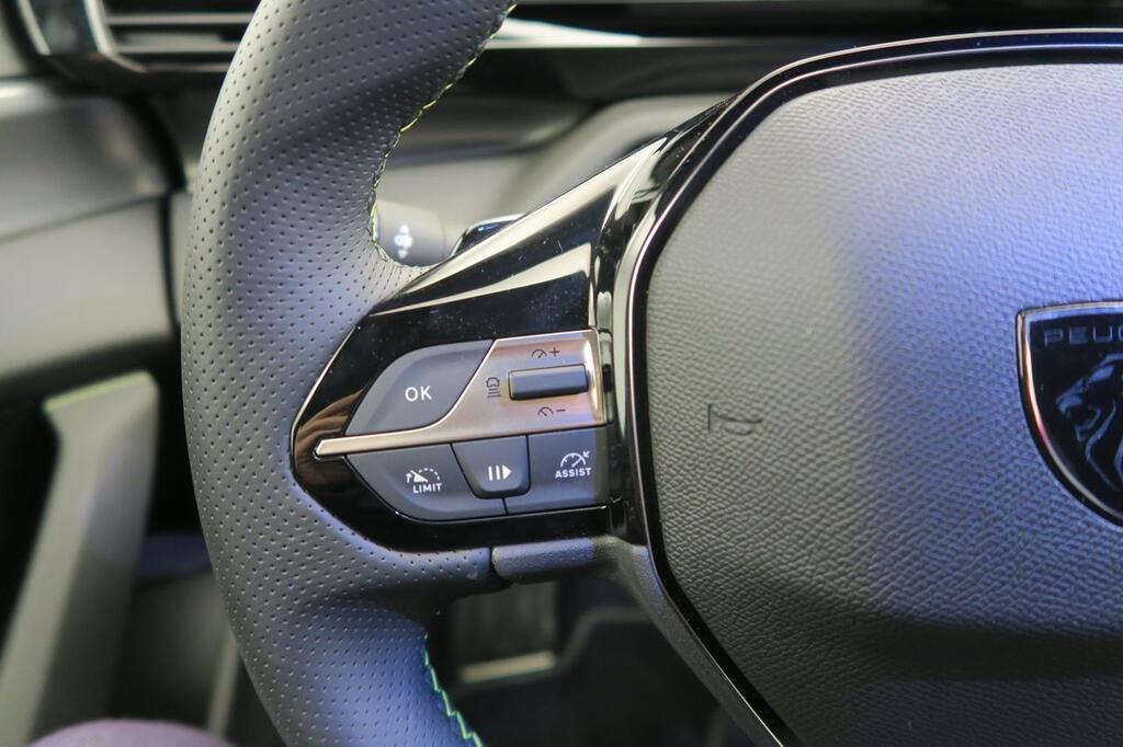 Peugeot 408 Nuevo 408 GT Gasolina 130 S&S EAT8 12