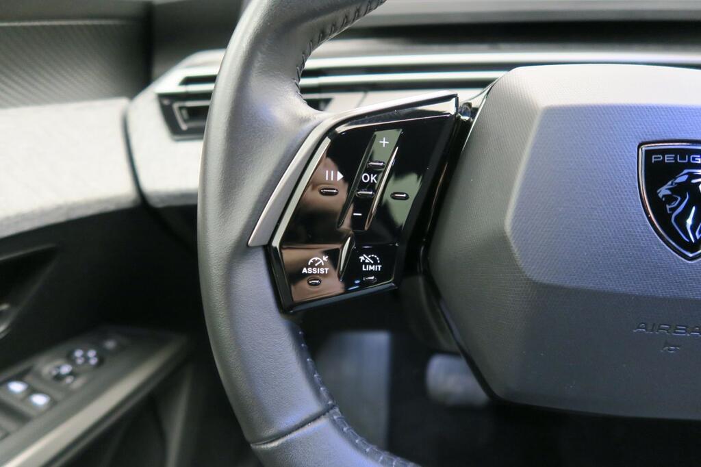 Peugeot 5008 ALLURE 1.2 HYBRID EDCS6 136 CV 7 PLAZAS 11