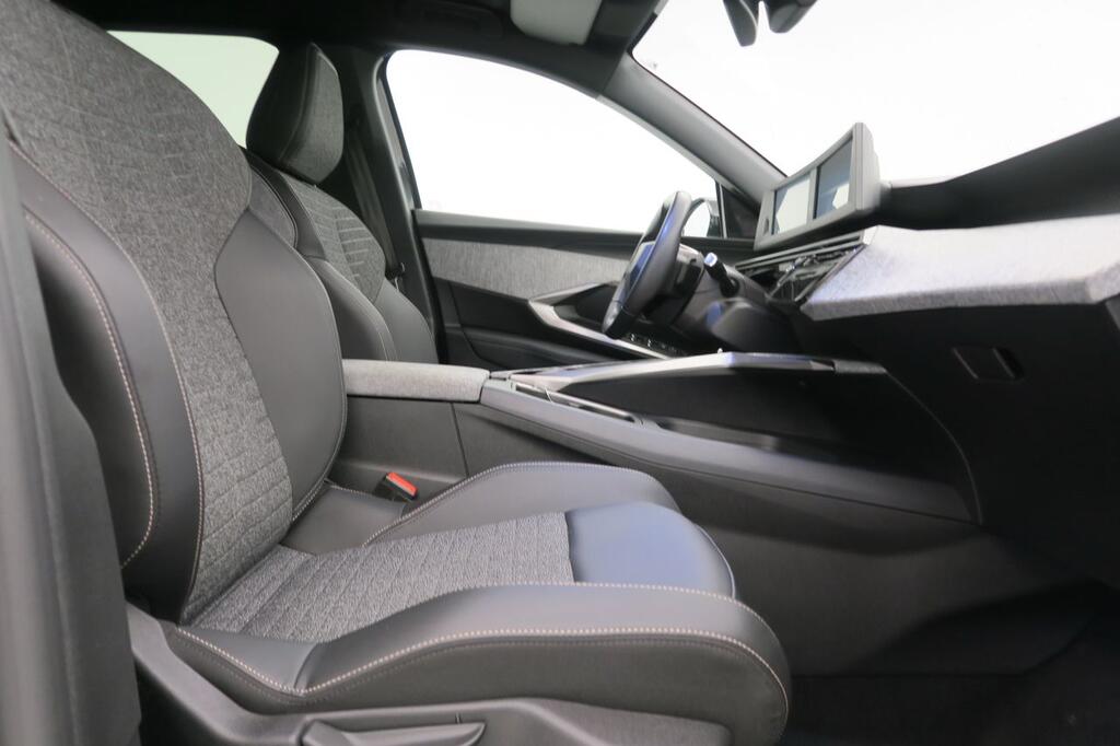 Peugeot 5008 ALLURE 1.2 HYBRID EDCS6 136 CV 7 PLAZAS 18