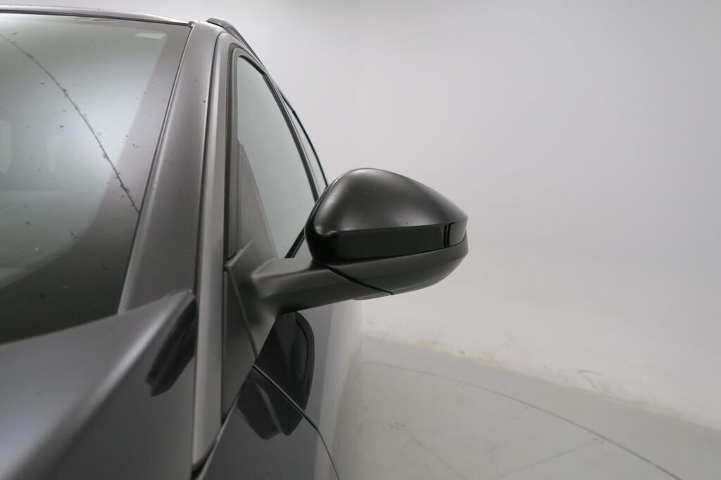 Peugeot 5008 ALLURE 1.2 HYBRID EDCS6 136 CV 7 PLAZAS 23