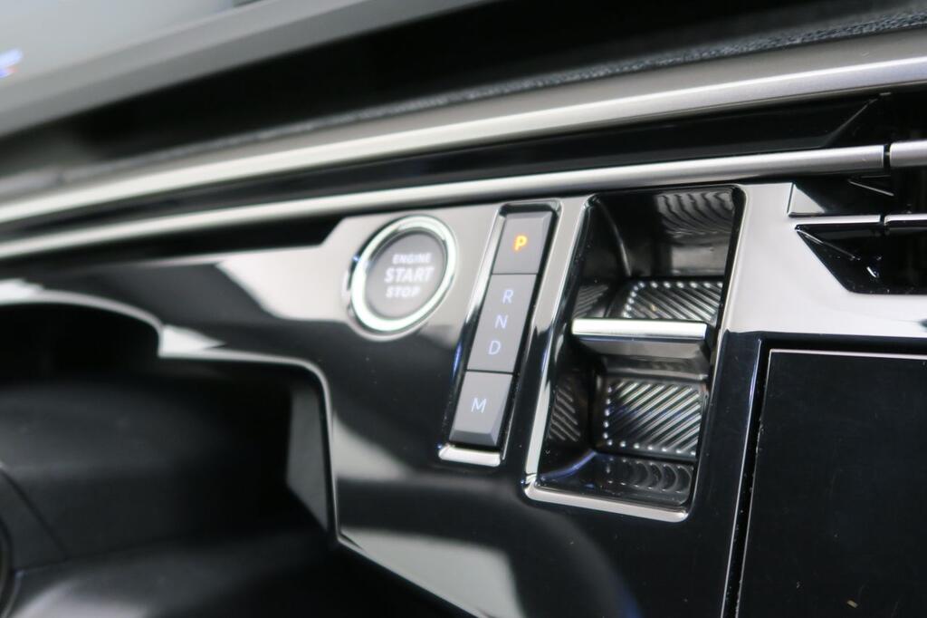 Peugeot 5008 ALLURE 1.2 HYBRID EDCS6 136 CV 7 PLAZAS 14