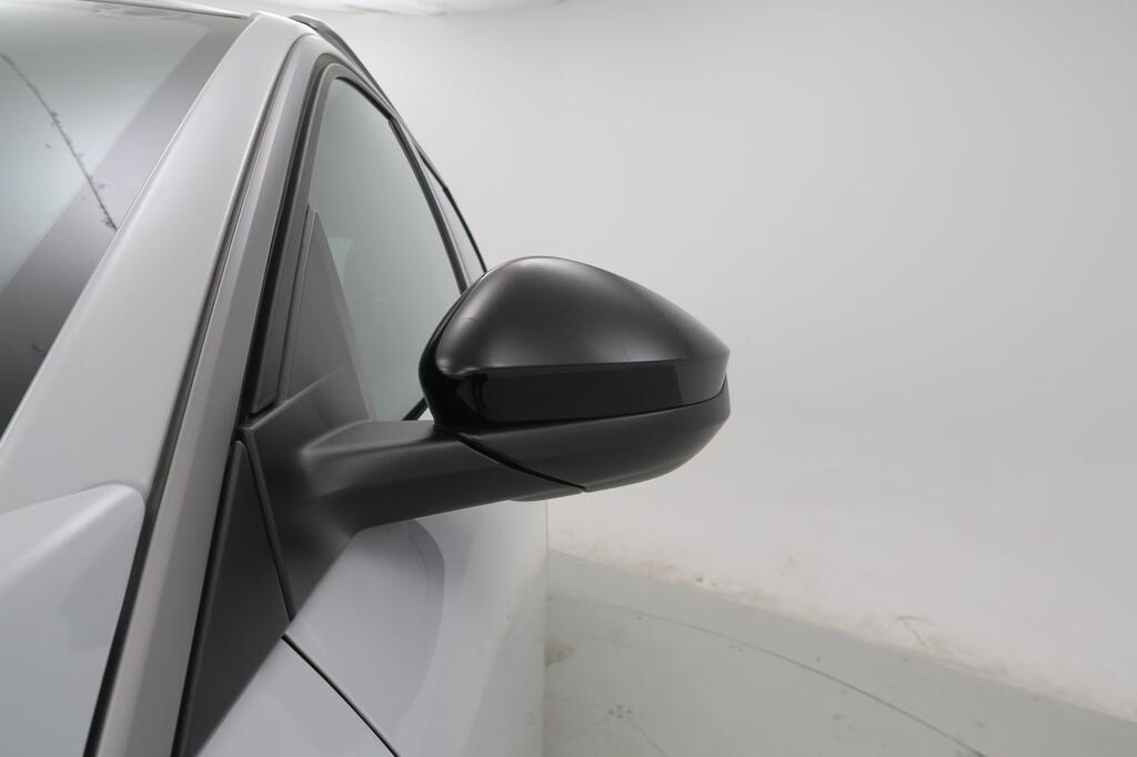 Peugeot 5008 ALLURE 1.2 MHEV HYBRID EDCS6 145 CV 7 PLAZAS 22