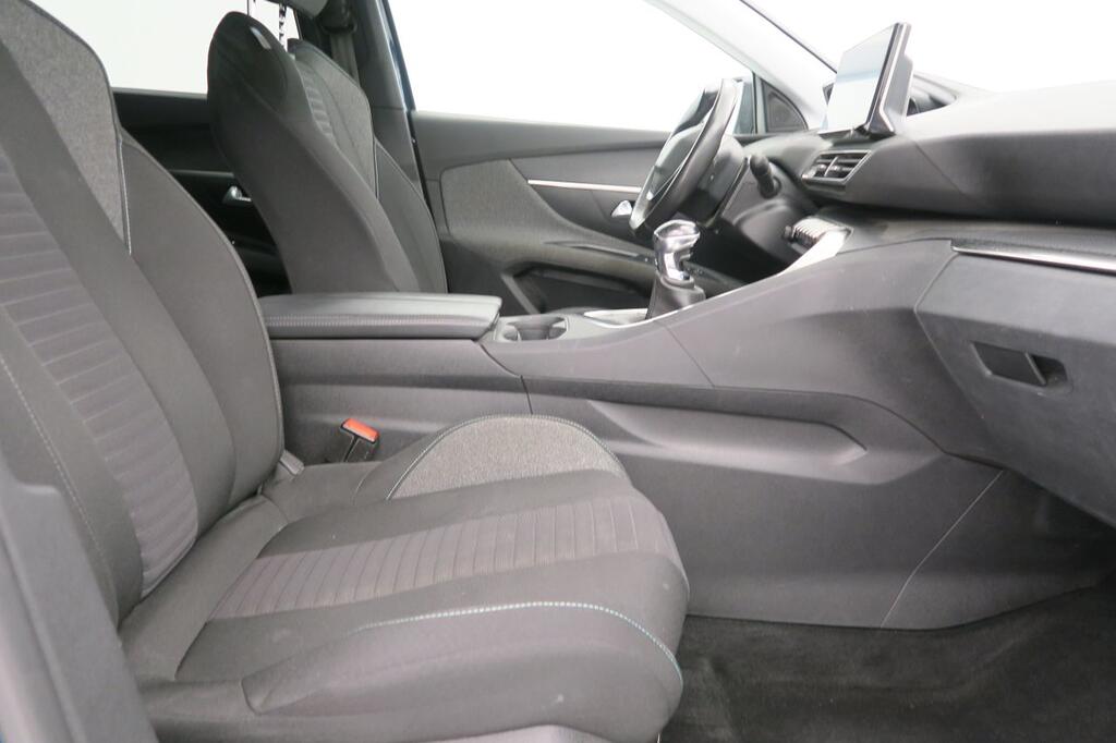 Peugeot 5008 STYLE 1.5 BLUEHDI 130CV S&S 6VEL MAN 5P 7 PLAZAS 15