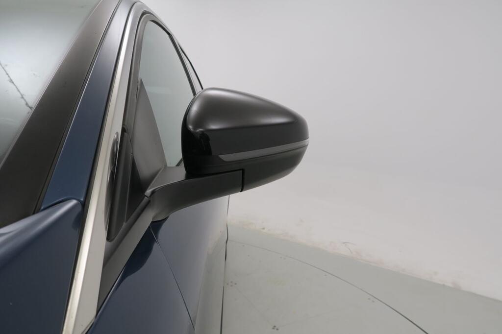 Peugeot 5008 STYLE 1.5 BLUEHDI 130CV S&S 6VEL MAN 5P 7 PLAZAS 21