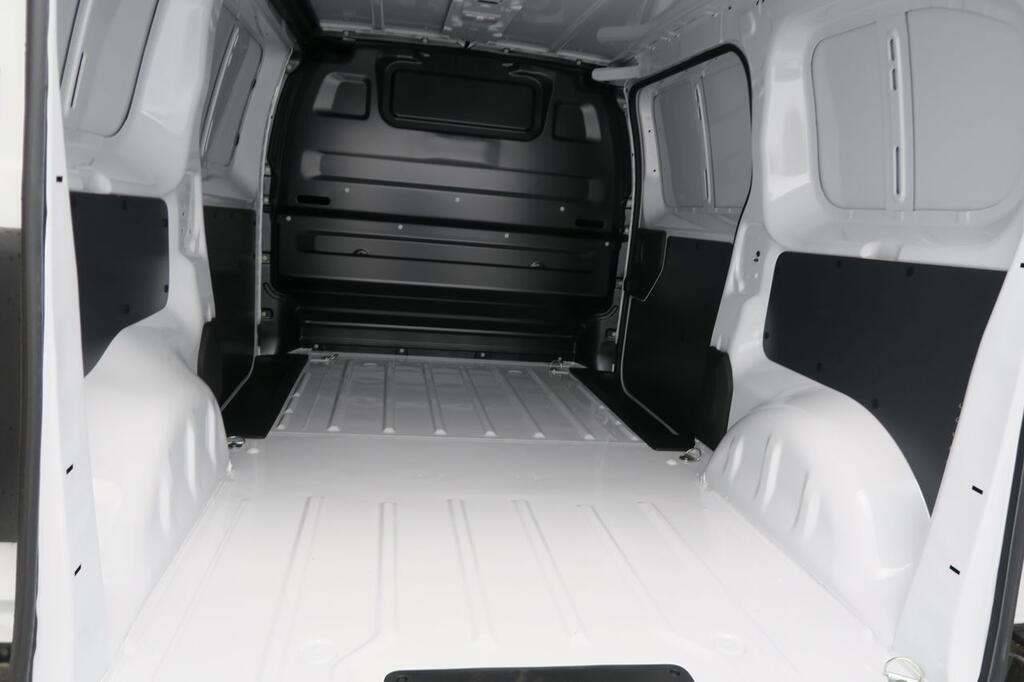 Peugeot Expert e-Expert Furgón Eléctrico 100Kw Batería 50Kwh Stan 18