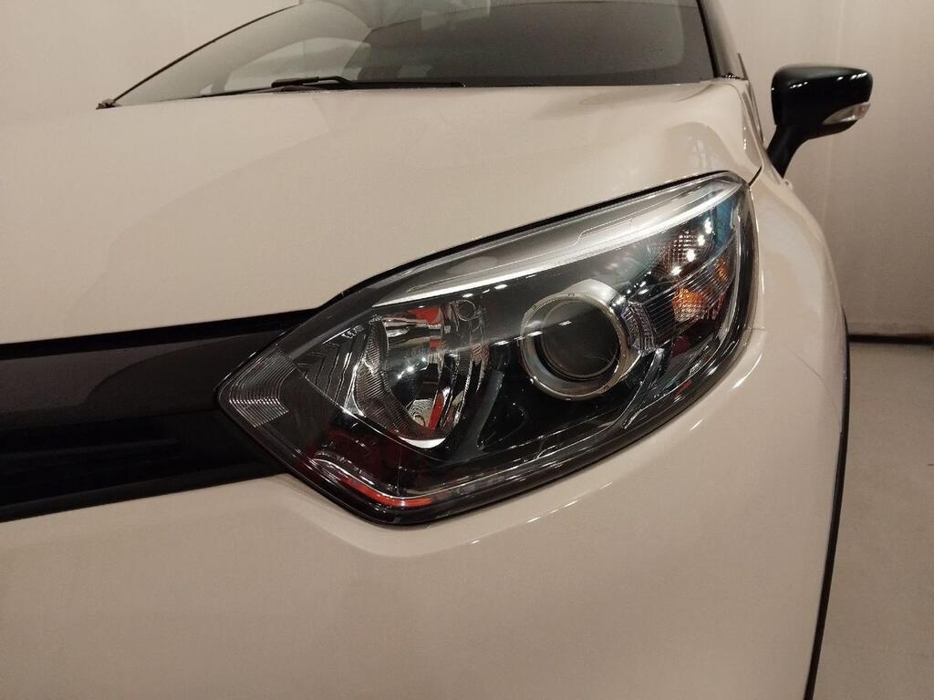 Renault Captur 0.9 TCE 90CV ENERGY ZEN ECO2 5P 17