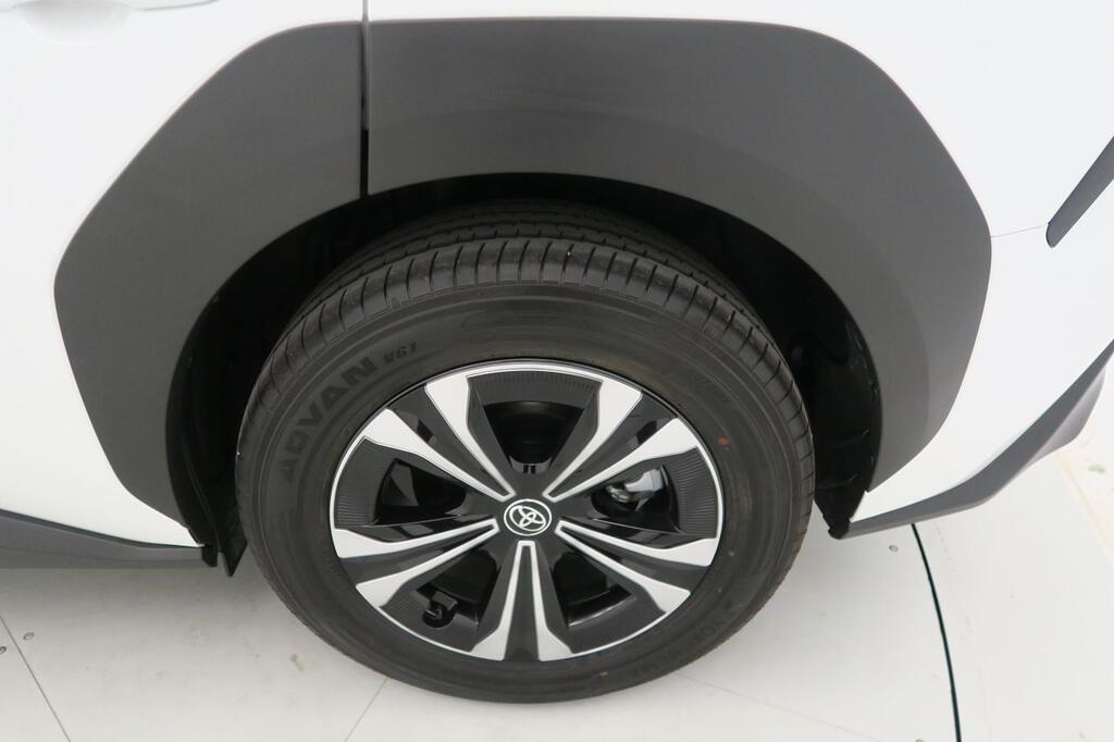 Toyota bZ4X 200E 4x2 5P Advance 23