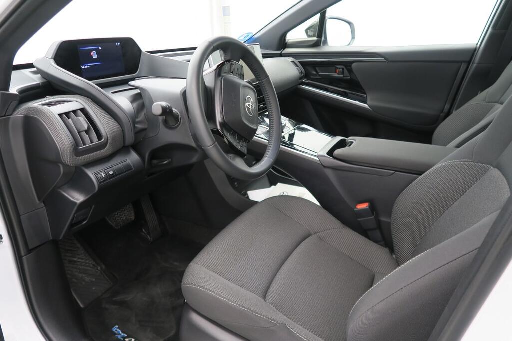 Toyota bZ4X 200E 4x2 5P Advance 7