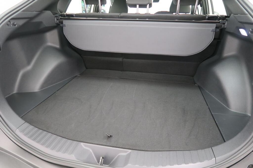 Toyota bZ4X 200E 4x2 5P Advance 19