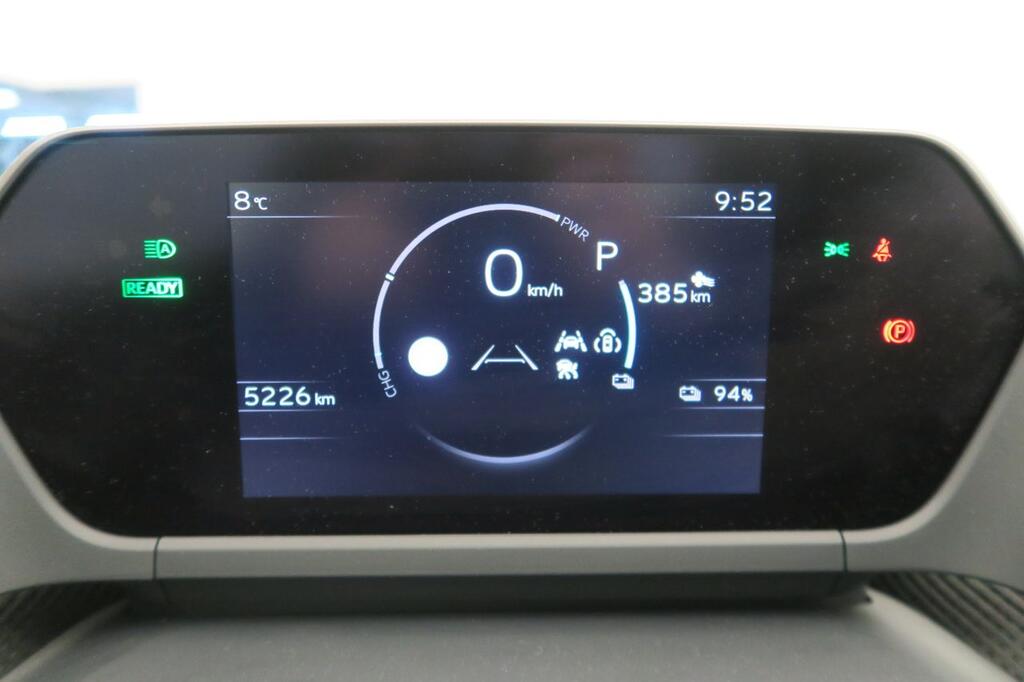 Toyota bZ4X 200E 4x2 5P Advance 11