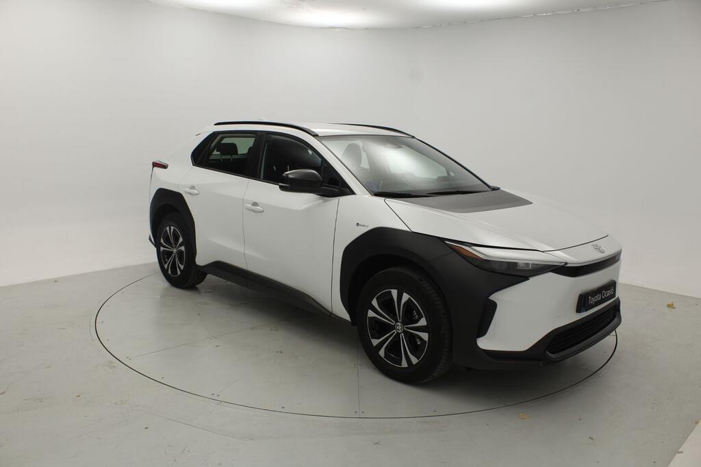 Toyota bZ4X 200E 4x2 5P Advance 6