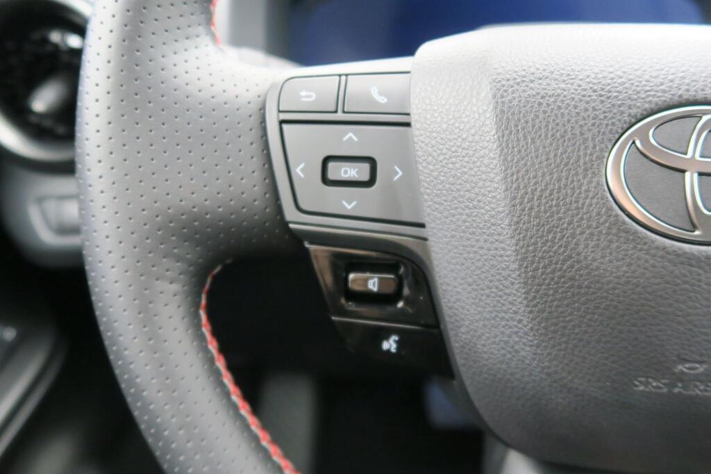 Toyota C-HR SUV 2.0 PHEV GR SPORT CVT 223 5P 13