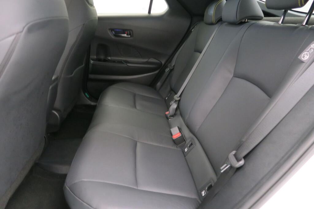 Toyota C-HR TOYOTA C-HR 220PH E-CVT 5P PREMIERE EDITION 17