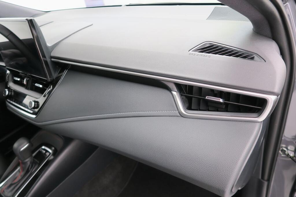 Toyota Corolla Berlina 1.8 HYBRID GR-SPORT E-CVT 140 5P 16