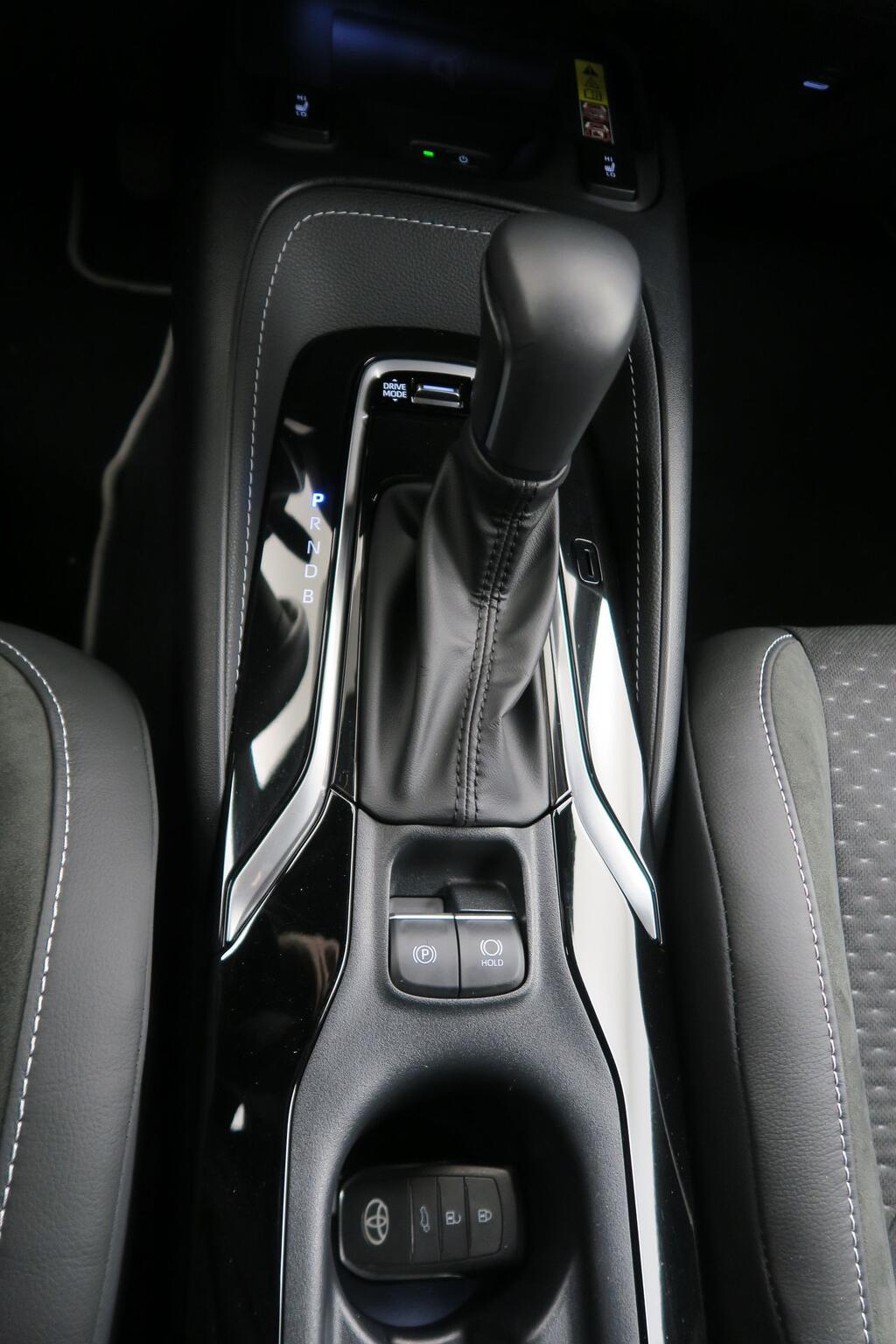 Toyota Corolla Familiar 1.8 HYBRID STYLE EDITION 140 5P 11