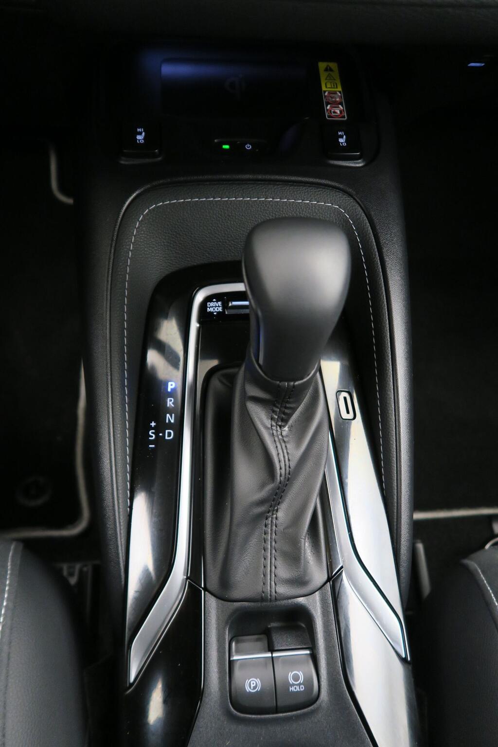 Toyota Corolla Familiar 2.0 HYBRID STYLE E-CVT 178 5P 8