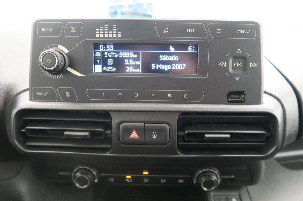 Toyota Proace City FG 1.5D 102 CV MWB 4P 8