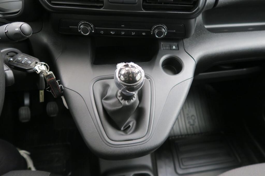 Toyota Proace City FG 1.5D 102 CV MWB 4P 12