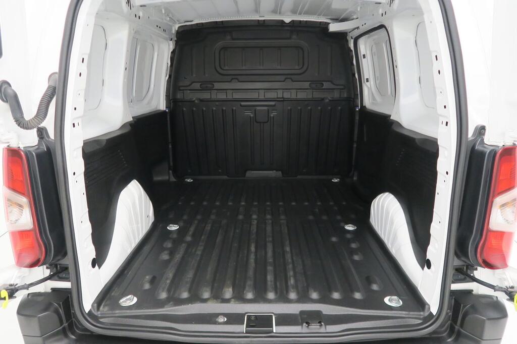 Toyota Proace City FG 1.5D 102 CV MWB 4P 17