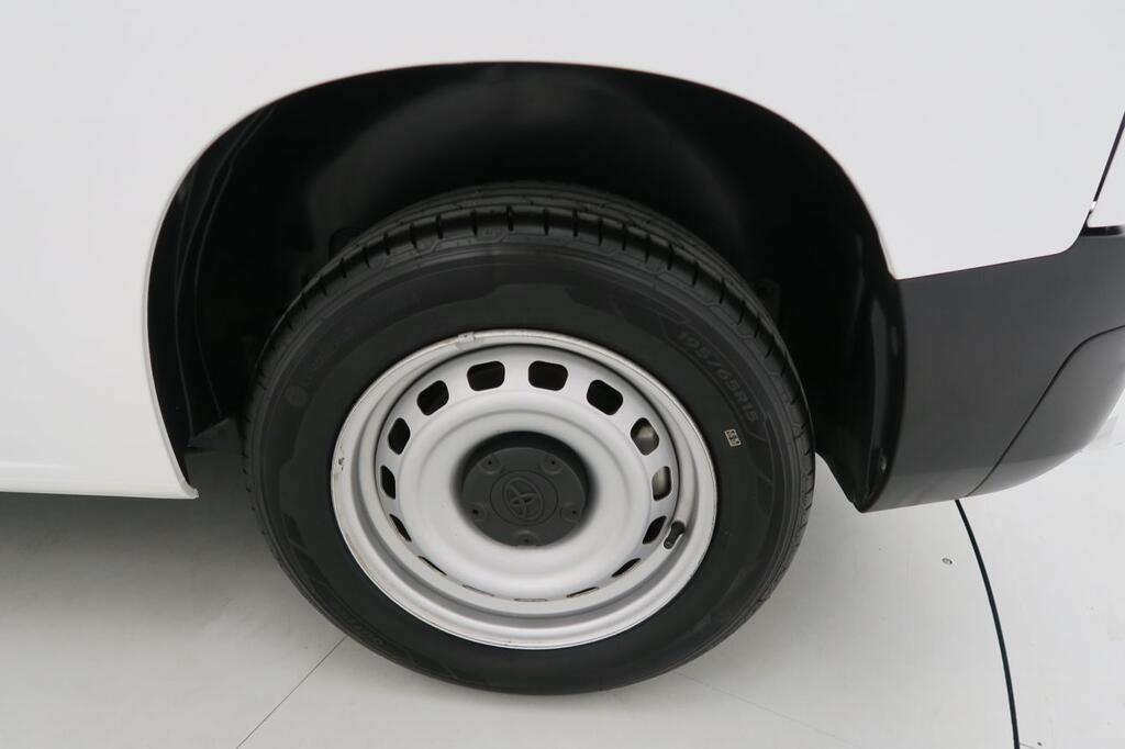 Toyota Proace City FG 1.5D 102 CV MWB 4P 21