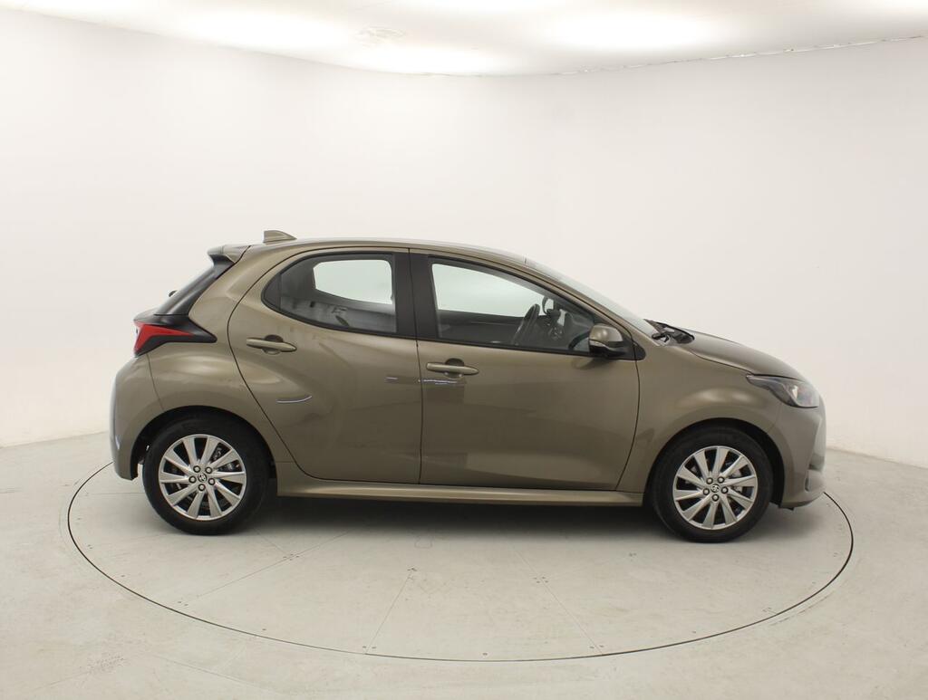 Toyota Yaris Berlina 1.5 VVT-I HEV ACTIVE PLUS 116 5P 3