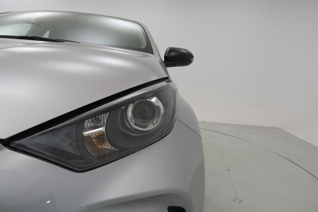 Toyota Yaris Berlina 1.5 VVT-I HEV ACTIVE PLUS 116 5P 19