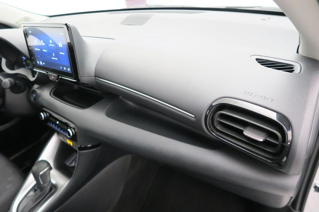 Toyota Yaris Berlina 1.5 VVT-I HEV ACTIVE PLUS 116 5P 14