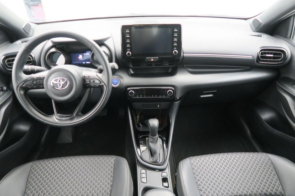 Toyota Yaris Berlina 1.5 VVT-I HYBRID STYLE 116 5P 16