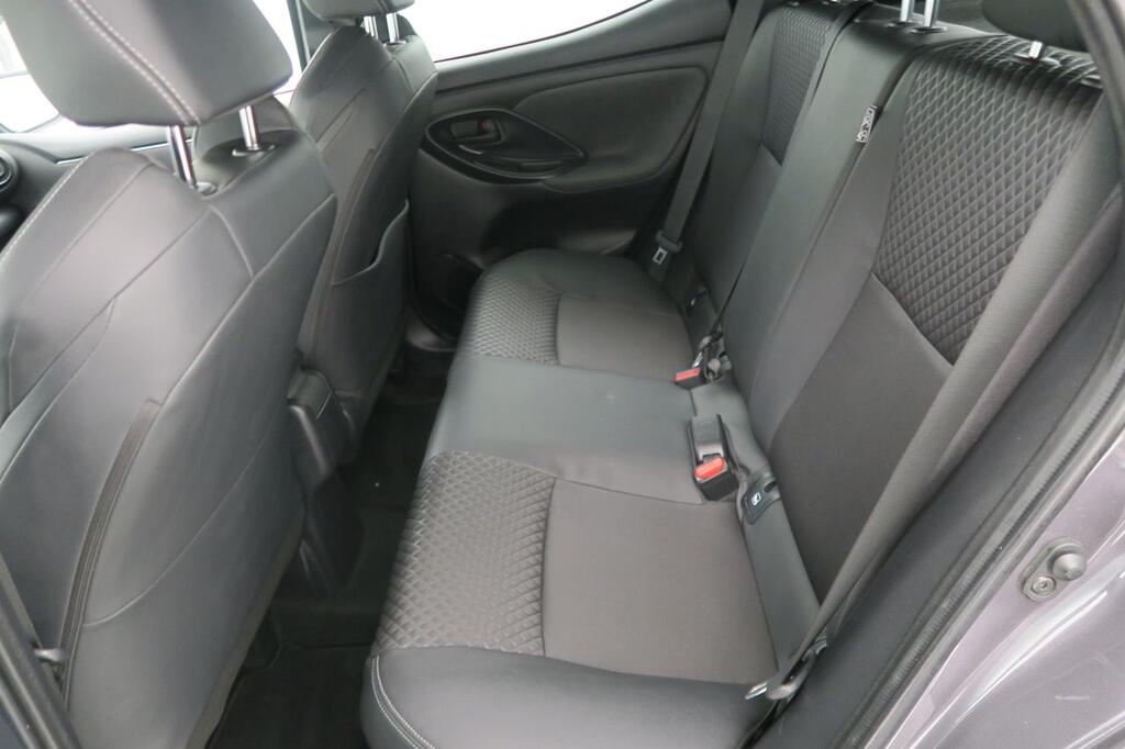 Toyota Yaris Berlina 1.5 VVT-I HYBRID STYLE 116 5P 20