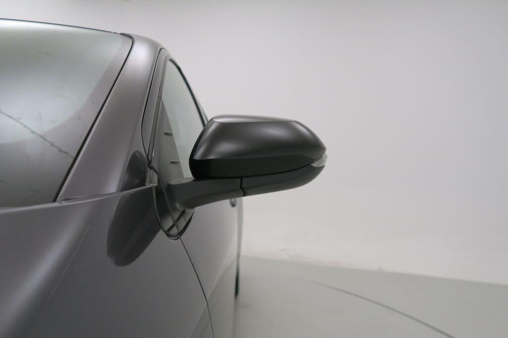 Toyota Yaris Berlina 1.5 VVT-I HYBRID STYLE 116 5P 24