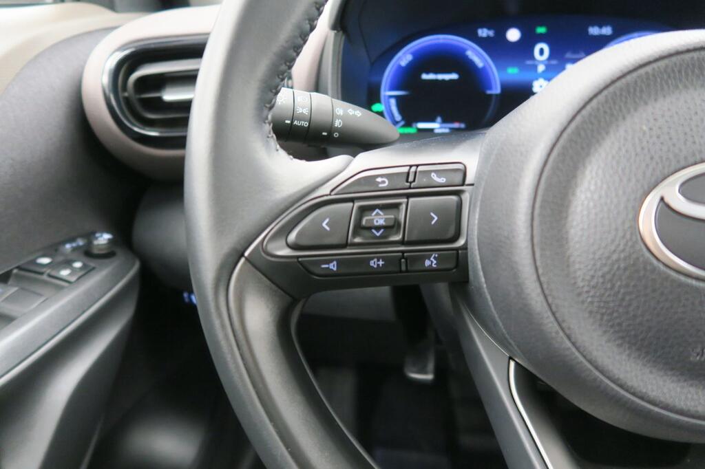 Toyota Yaris Cross SUV 1.5 VVT-I HYBRID STYLE AWD 130 5P 12