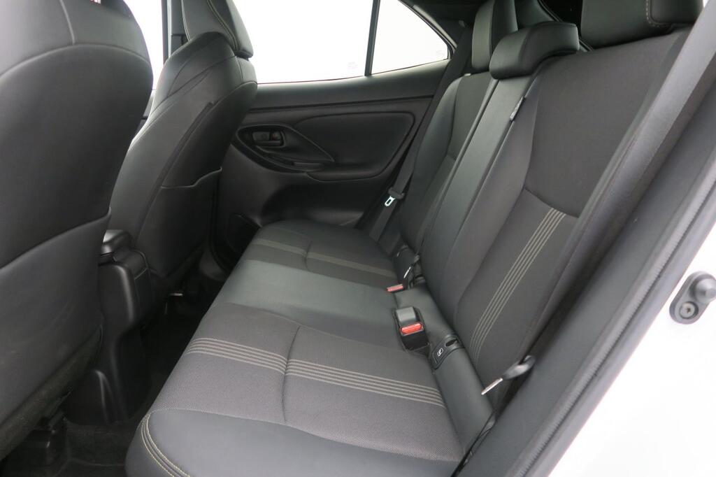 Toyota Yaris Cross YB 19