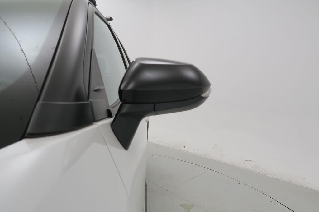 Toyota Yaris Cross YB 23