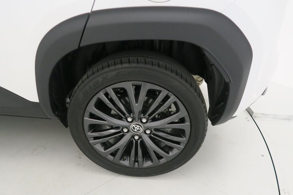 Toyota Yaris Cross YB 24