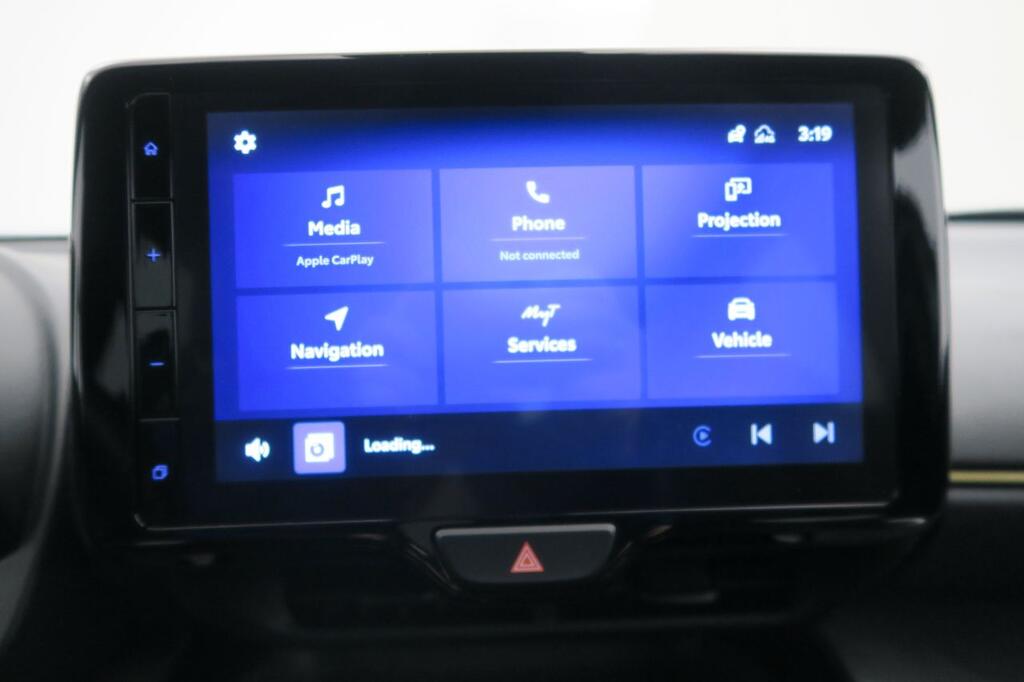 Toyota Yaris Cross YB 10