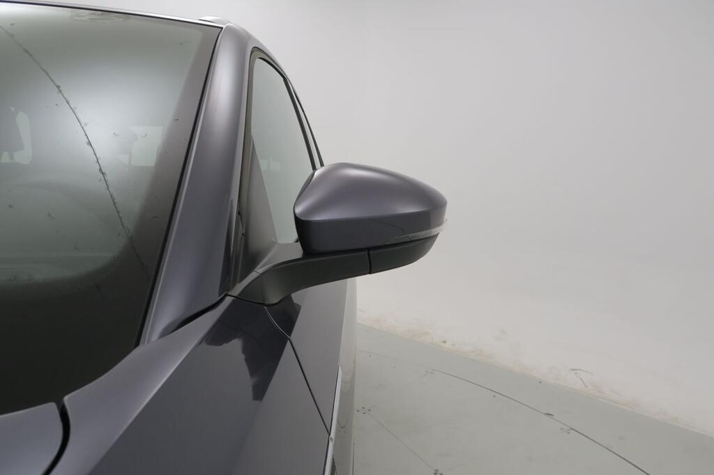 Volkswagen T-Cross SPORT R-LINE 1.0 TSI 110 CV 5P 19