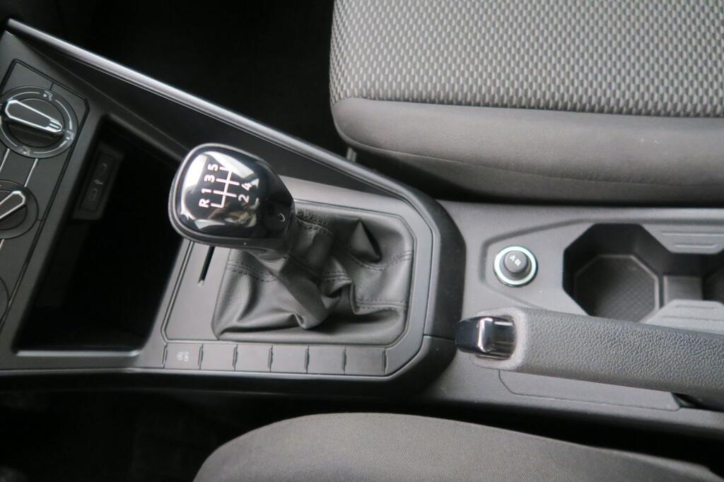 Volkswagen Taigo LIFE 1.0 TSI 95 CV 5P 11