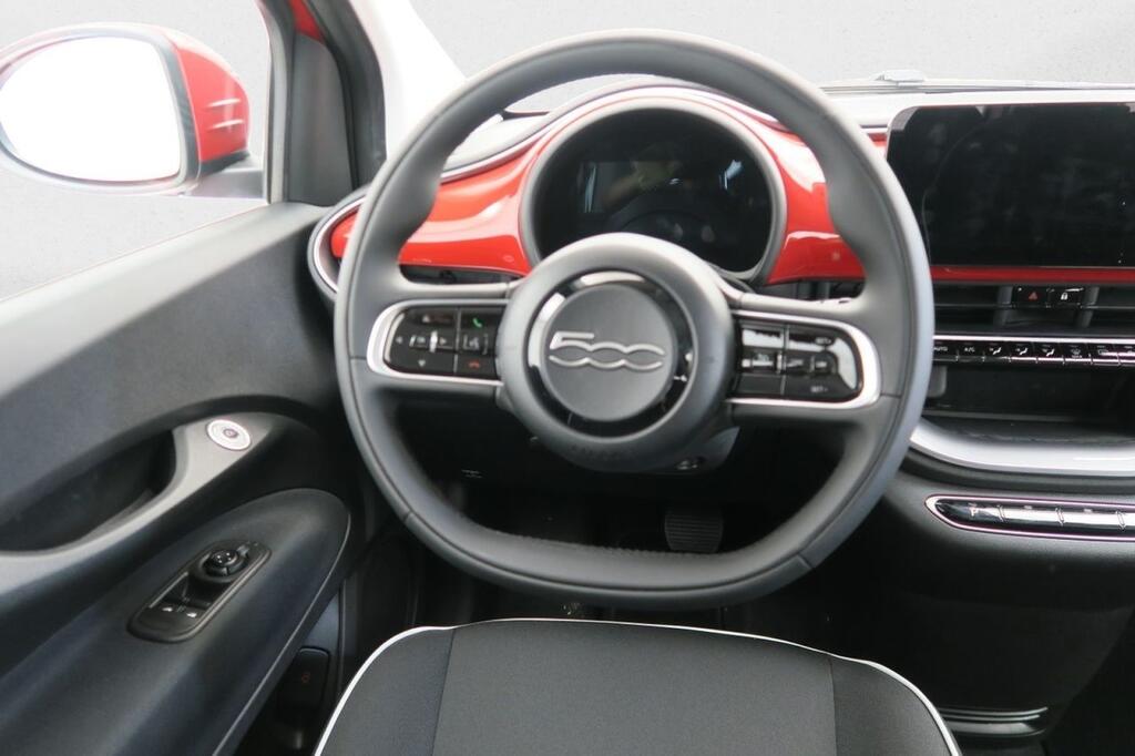 Fiat 500 E MONOTRIM BEV MY24 95CV 3P 11