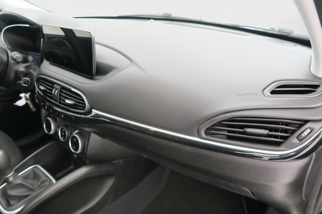 Fiat Tipo SW MY22 1.0 100CV 13