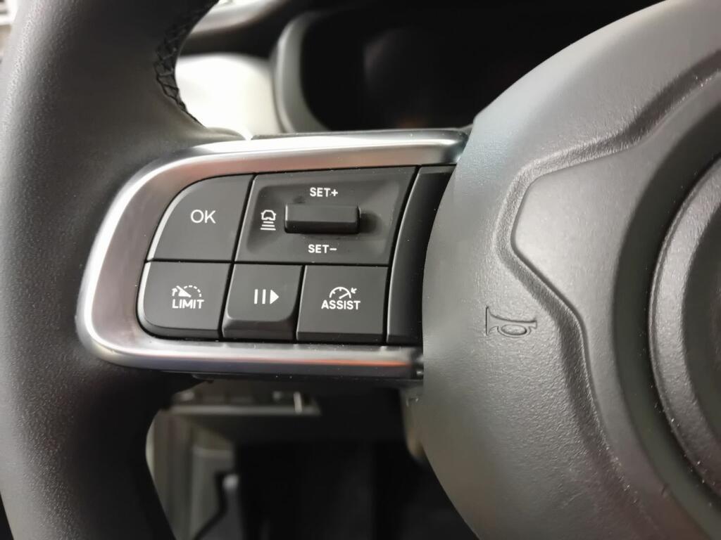 Jeep Avenger BEV ALTITUDE 156CV 9