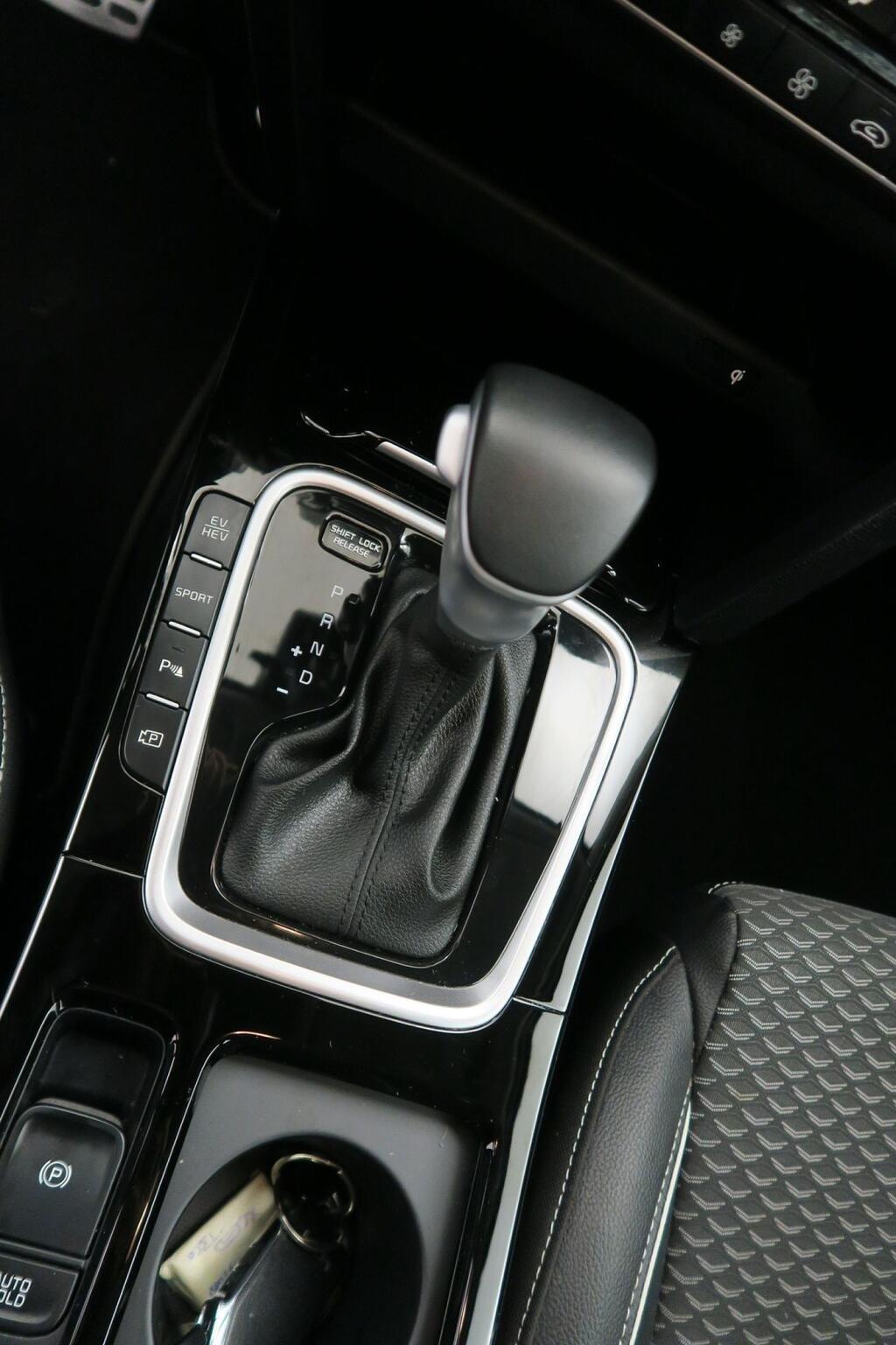 Kia Ceed 1.6 PHEV eTech 8