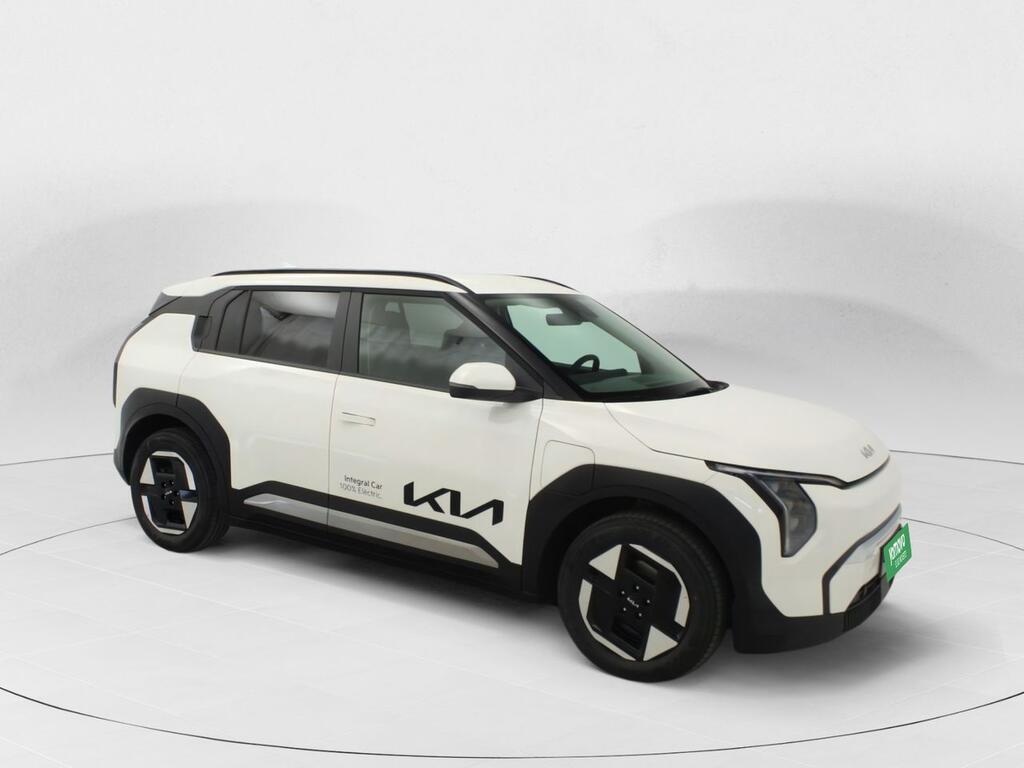 Kia EV3 Earth (Long Range) 6
