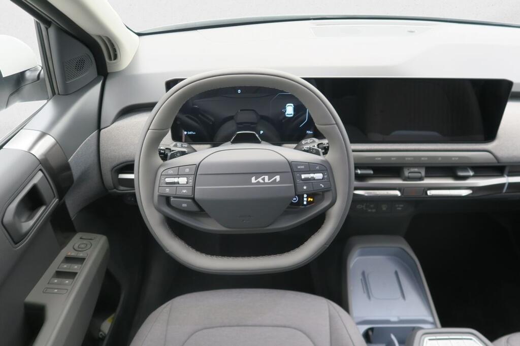 Kia EV3 Earth (Long Range) 15