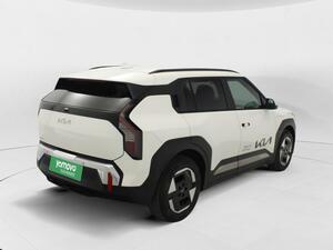 Kia EV3 Earth (Long Range)