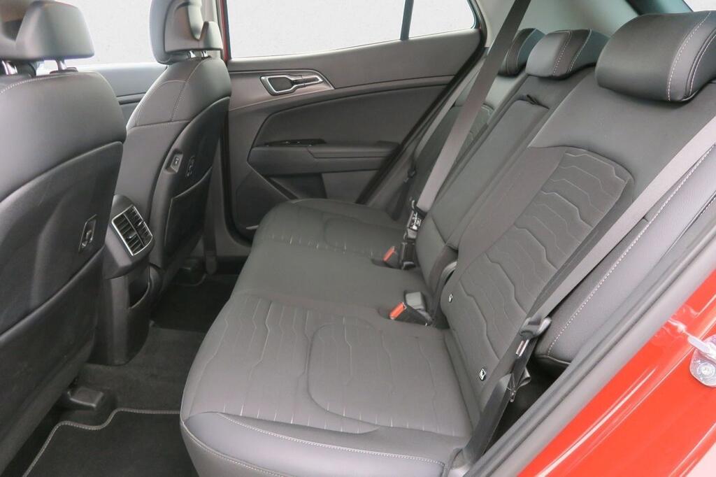 Kia Sportage 1.6 T-GDi MHEV Tech 150CV 4X2 19