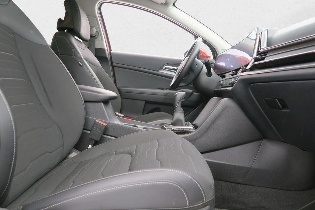 Kia Sportage 1.6 T-GDi MHEV Tech 150CV 4X2 17