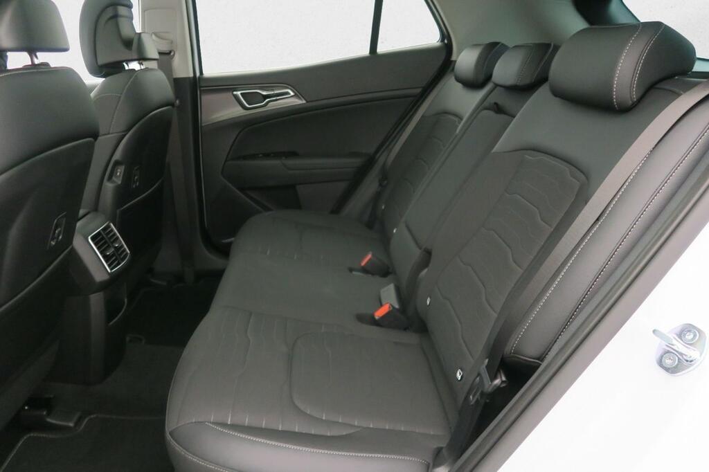 Kia Sportage 1.6 T-GDI PHEV TECH 4X4 (PACK LUXURY) (19″) 19
