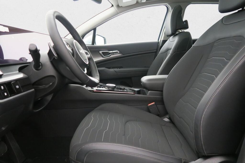 Kia Sportage 1.6 T-GDI PHEV TECH 4X4 (PACK LUXURY) (19″) 17