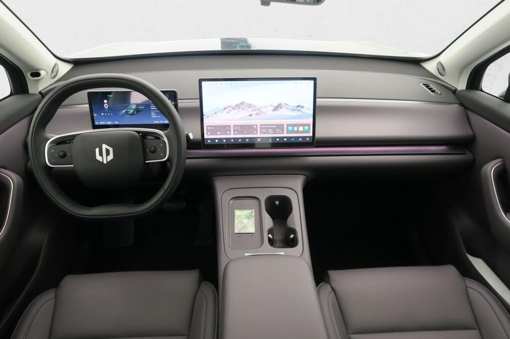 Leapmotor C10 SUV 1.5 EREV 28.4 KWH DESIGN 215 5P 16